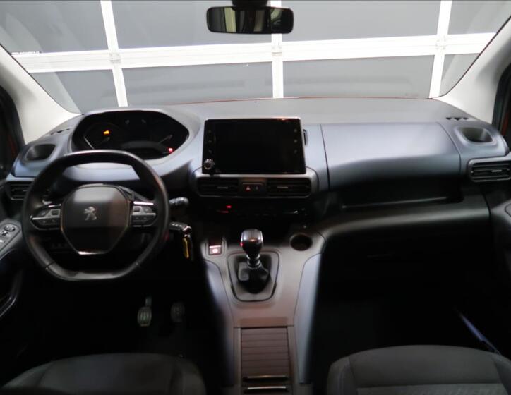 Peugeot Rifter 11