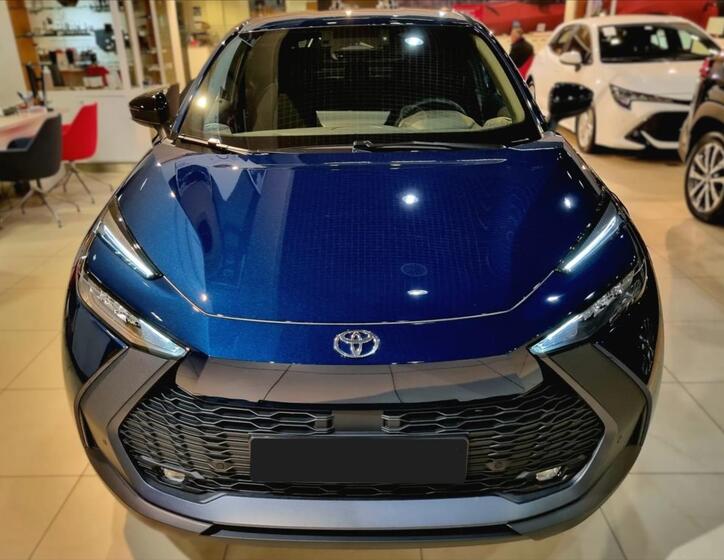 Toyota C-HR 4