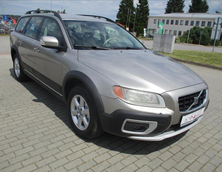 Volvo XC70 6