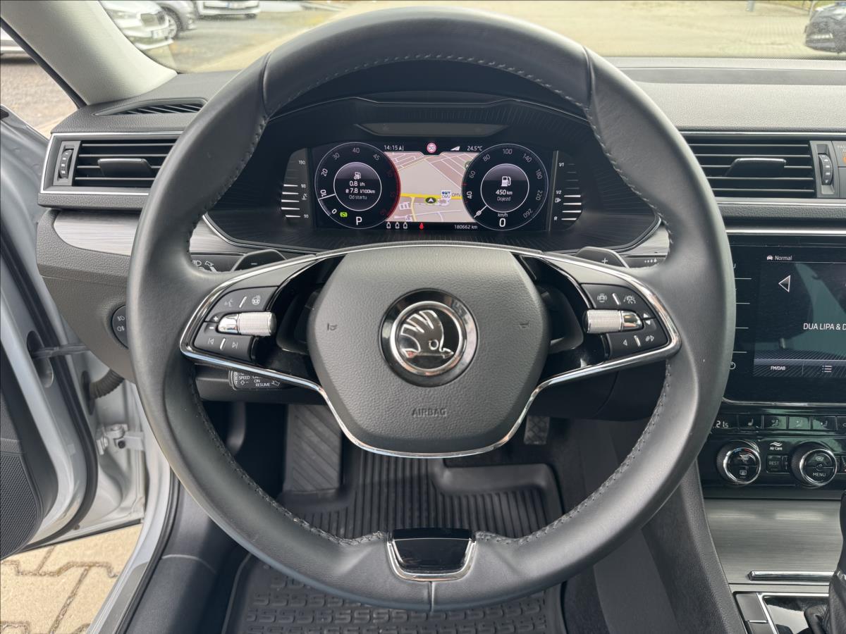 Škoda Superb