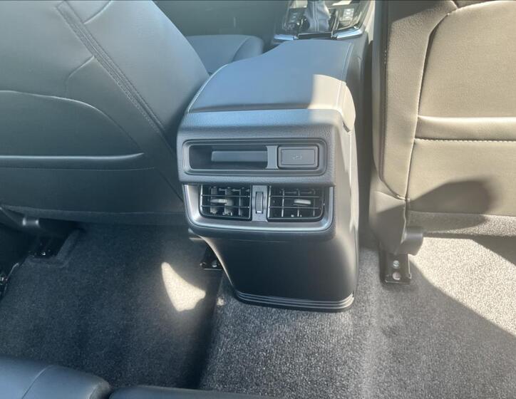 Isuzu D-Max 15