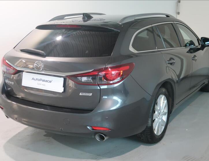 Mazda 6 4