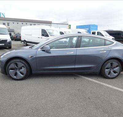 Tesla Model 3 5