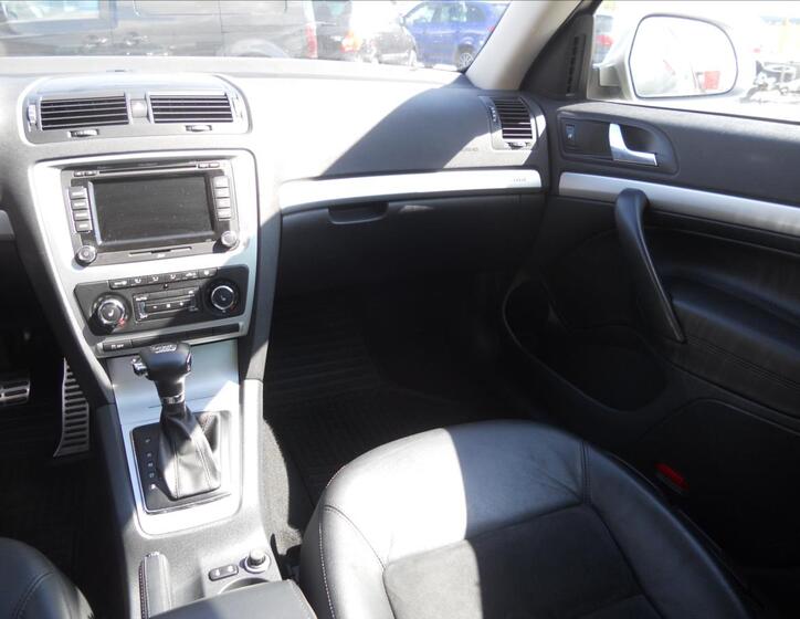 Škoda Octavia 14