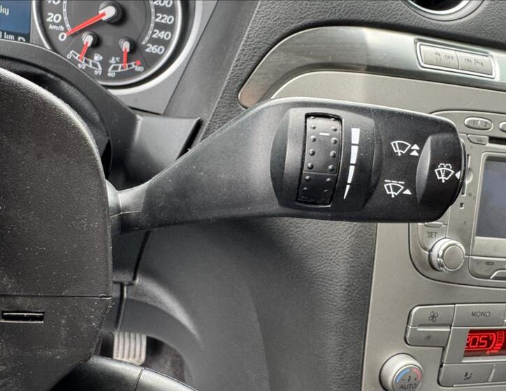 Ford Galaxy 34
