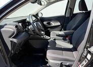 Toyota Yaris 9
