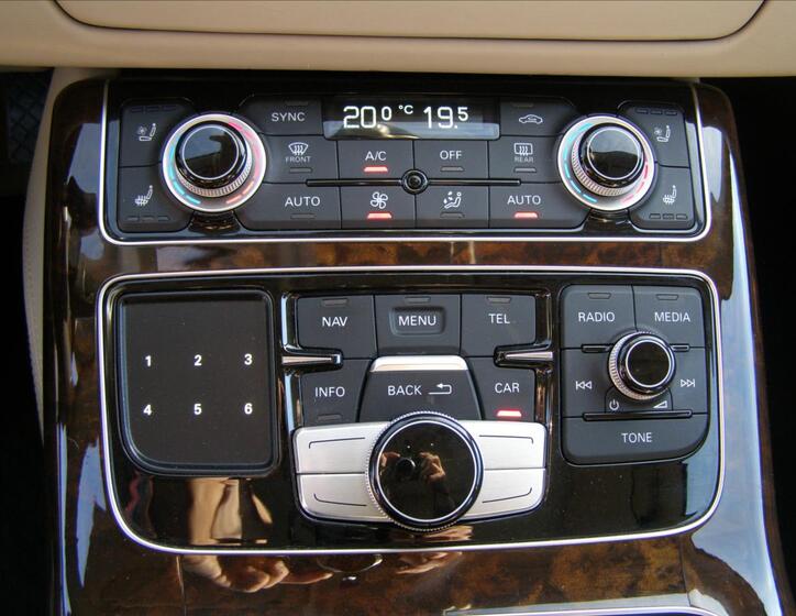 Audi A8 49