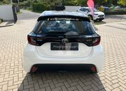 Toyota Yaris 5