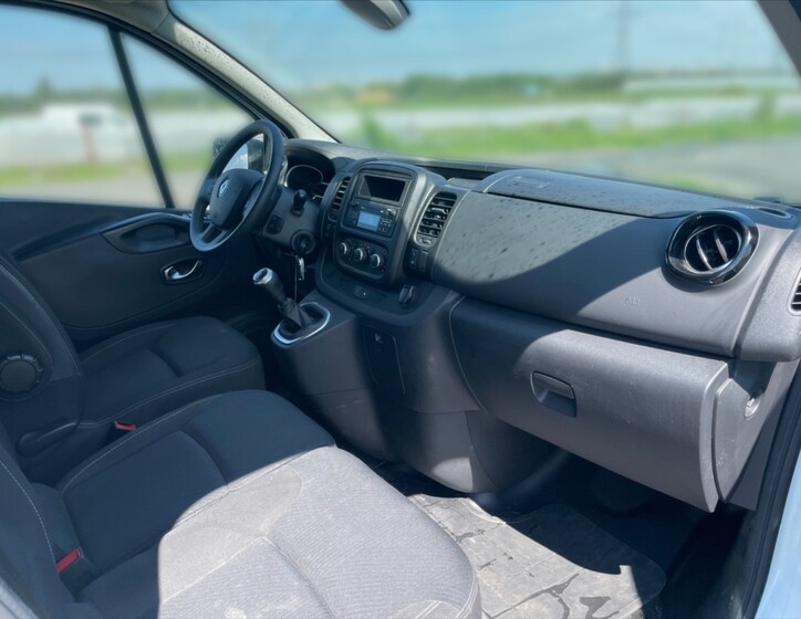 Renault Trafic 9