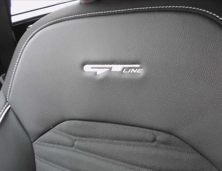 KIA ProCeed 11