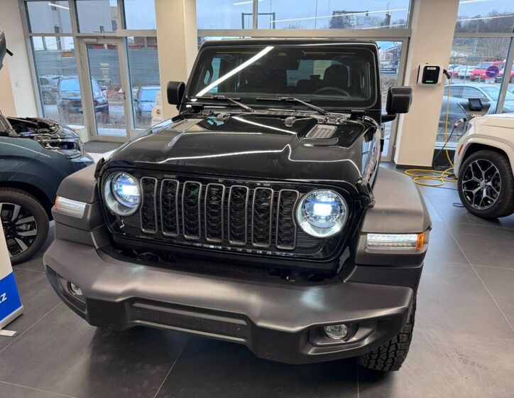 Jeep Wrangler 3