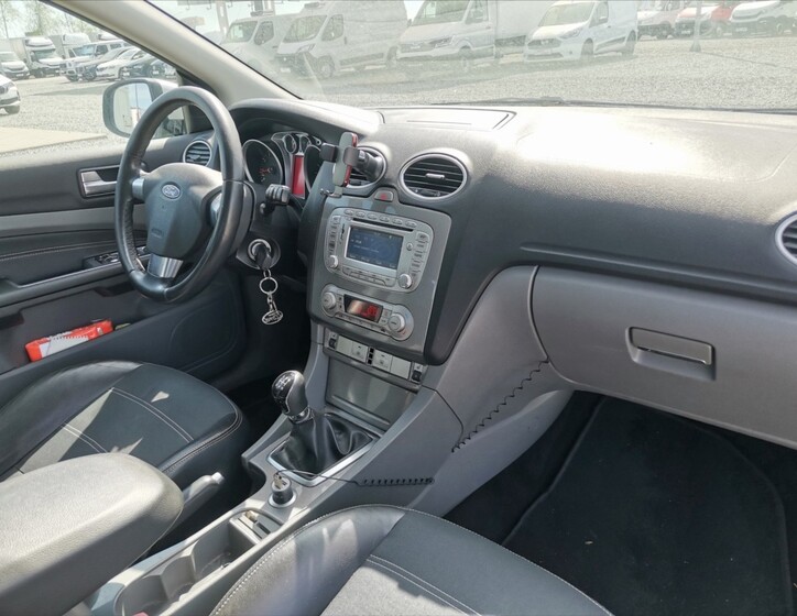 Ford Focus 8
