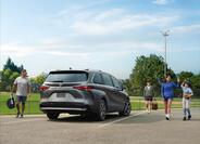 Toyota Sienna 3