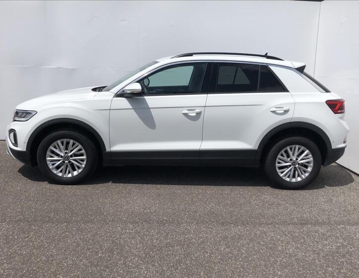 Volkswagen T-Roc 10