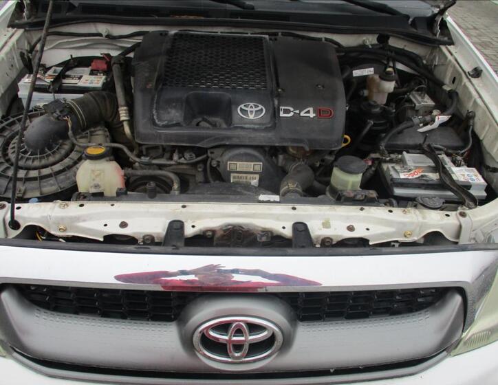 Toyota Hilux 21
