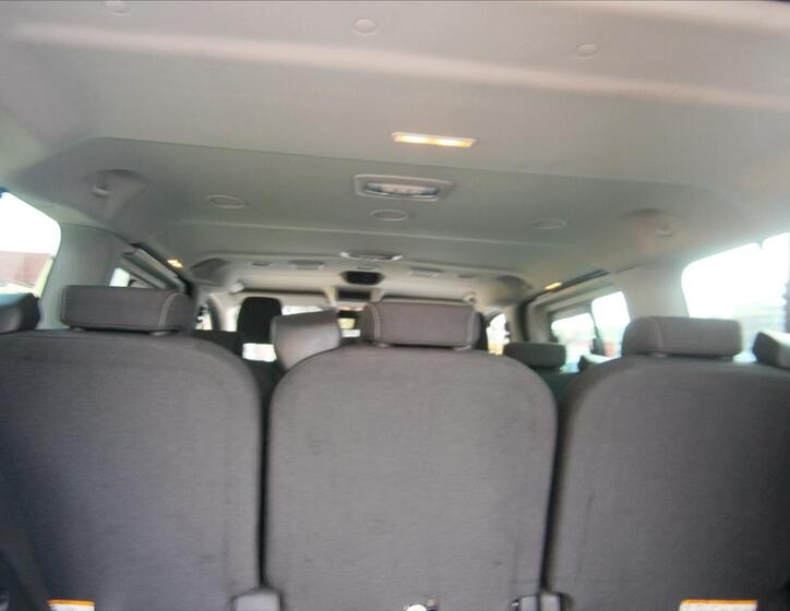Ford Tourneo Custom 8