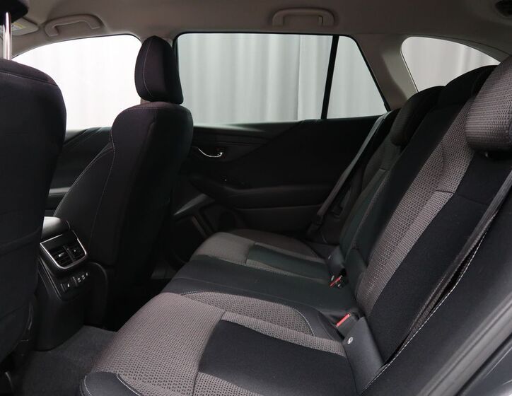 Subaru Outback 7