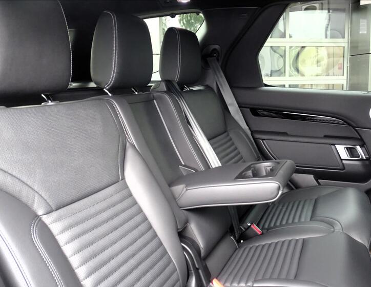 Land Rover Discovery 24