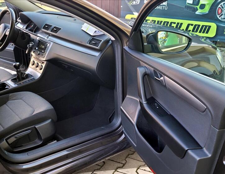 Volkswagen Passat 30