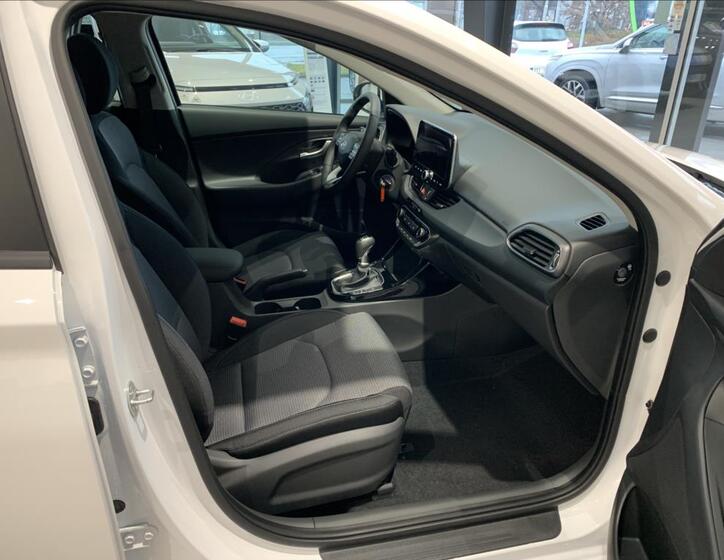 Hyundai i30 37
