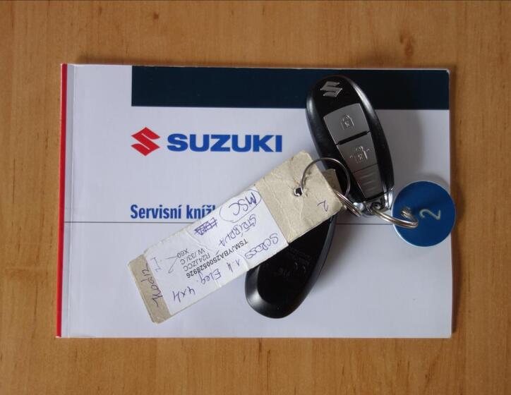 Suzuki S-Cross 38