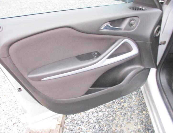 Opel Zafira 19