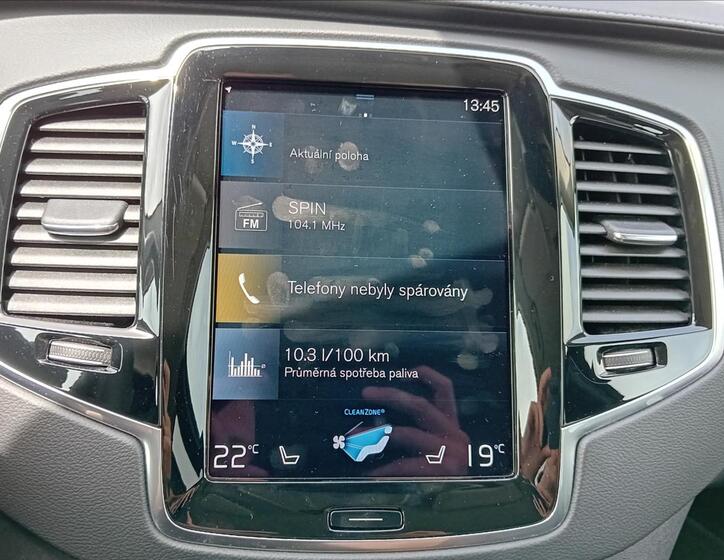 Volvo XC90 23