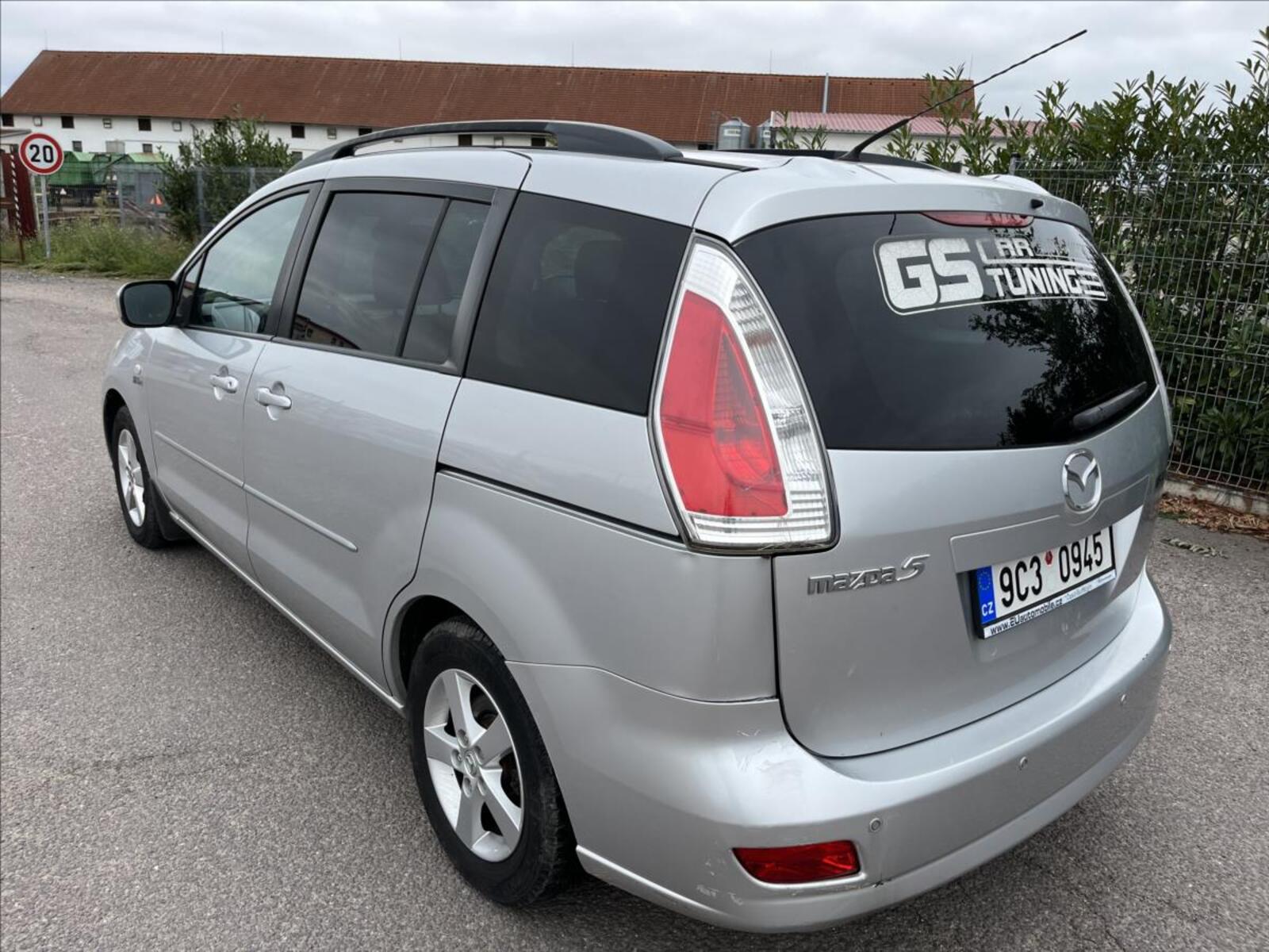 Mazda 5 8