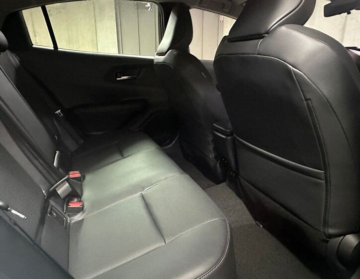 Toyota Prius 12