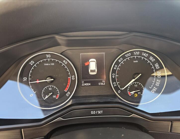 Škoda Superb 15