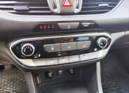 Hyundai i30 17