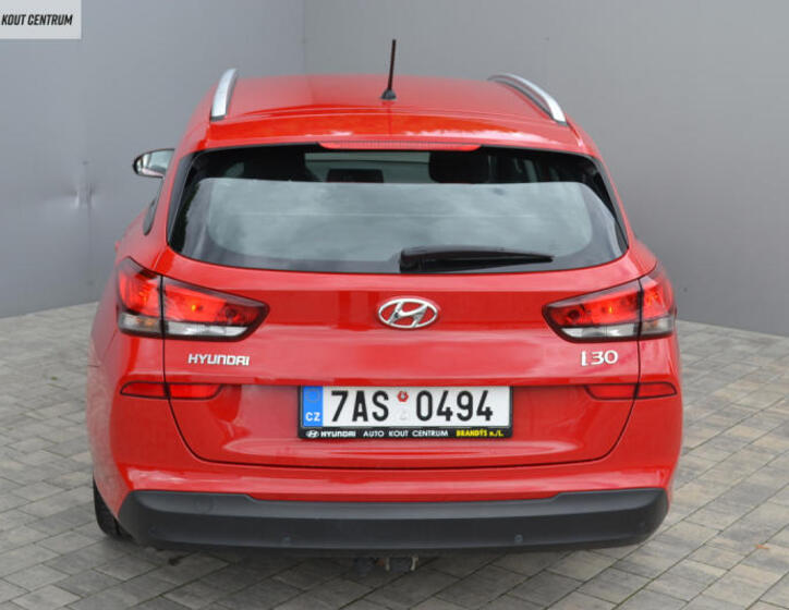 Hyundai i30 4