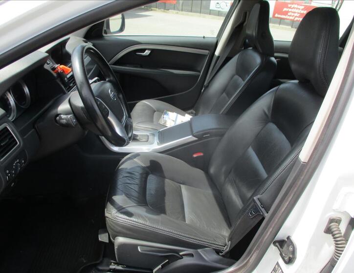 Volvo XC70 7