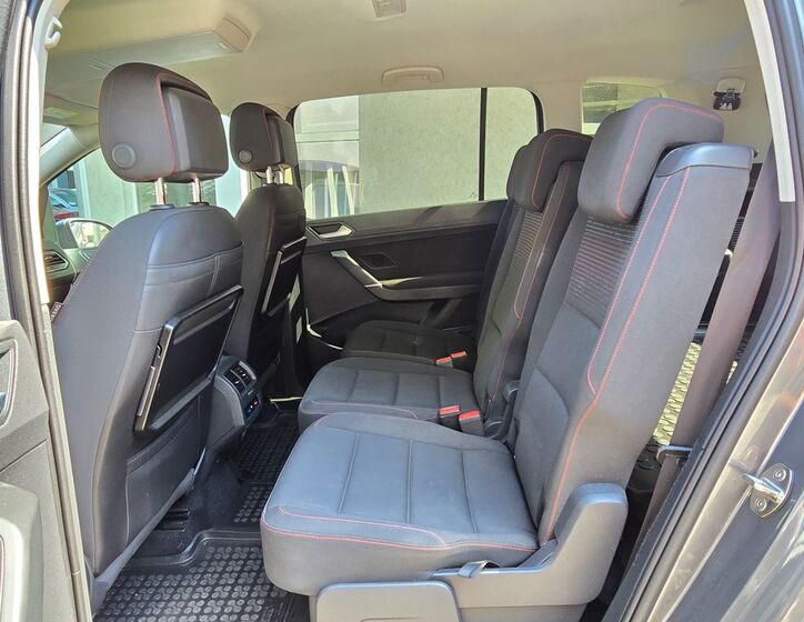 Volkswagen Touran 23