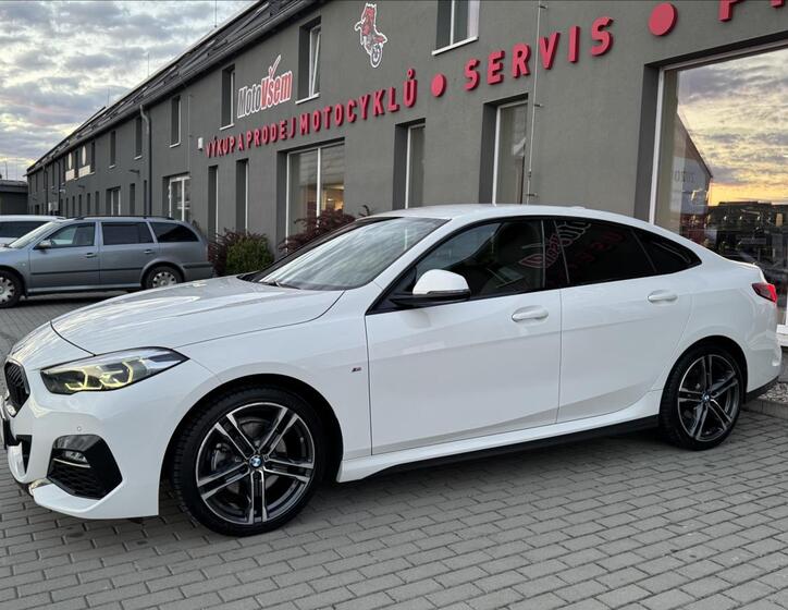 BMW Řada 2 6