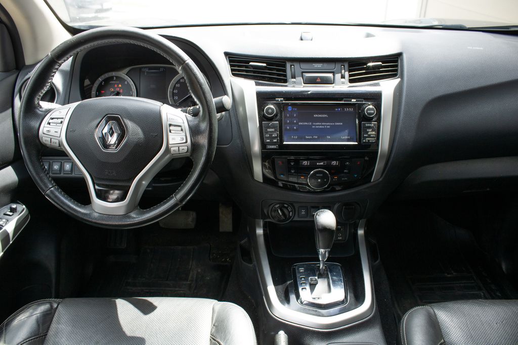 Renault Alaskan