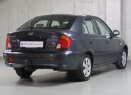 Hyundai Accent 5