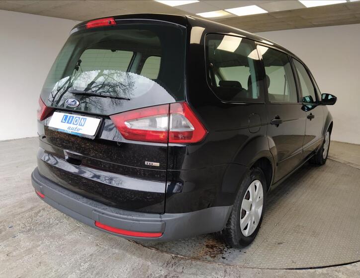 Ford Galaxy 7