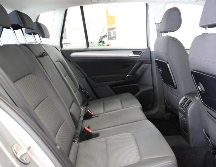 Volkswagen Golf Sportsvan 14