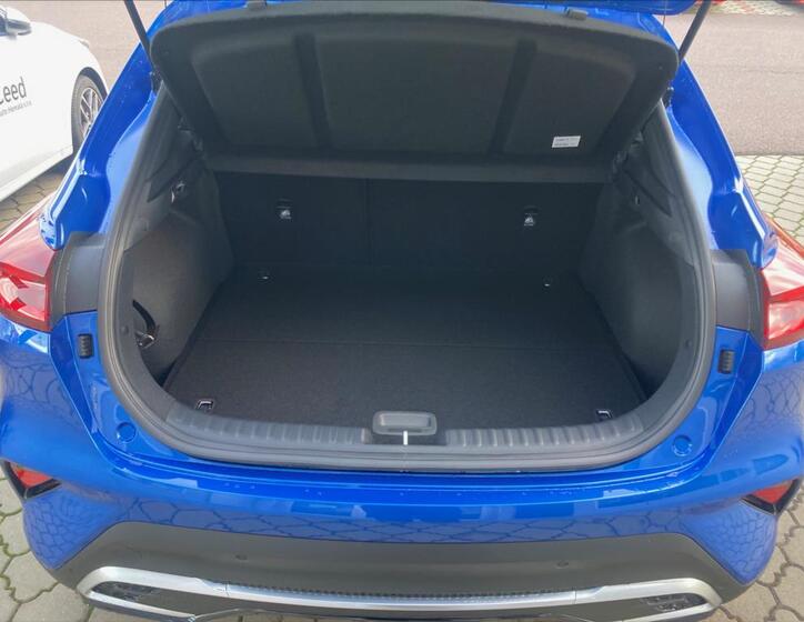KIA XCeed 6