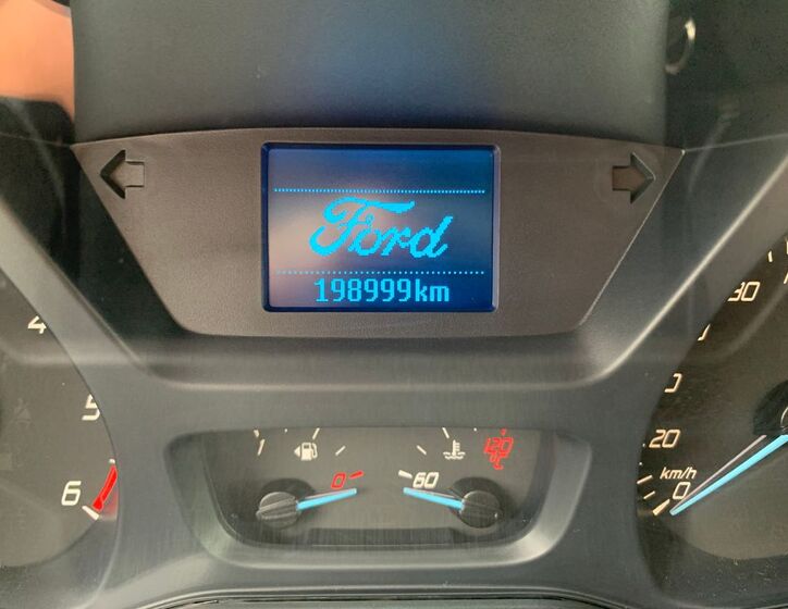 Ford Transit Custom 10