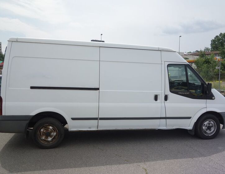 Ford Transit 8