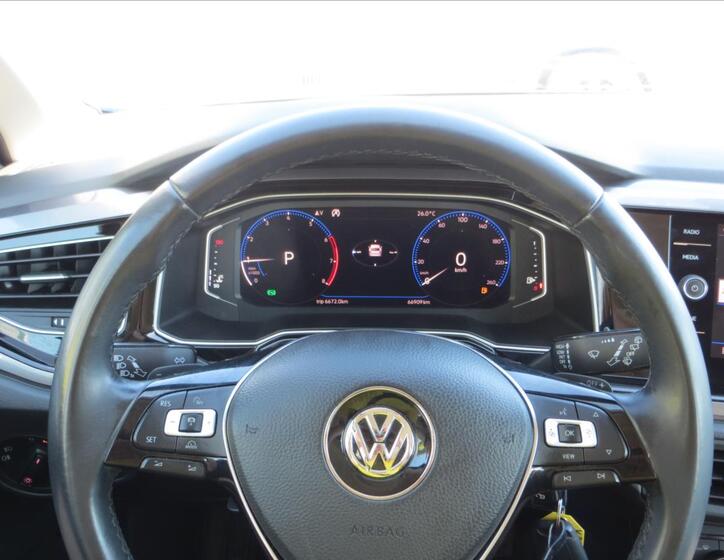 Volkswagen Polo 22
