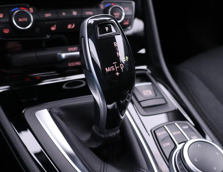 BMW Řada 2 26