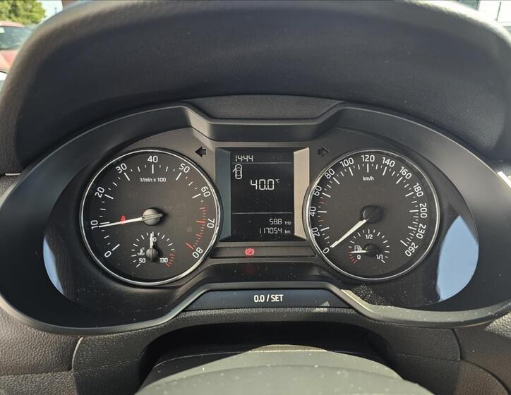 Škoda Octavia 14