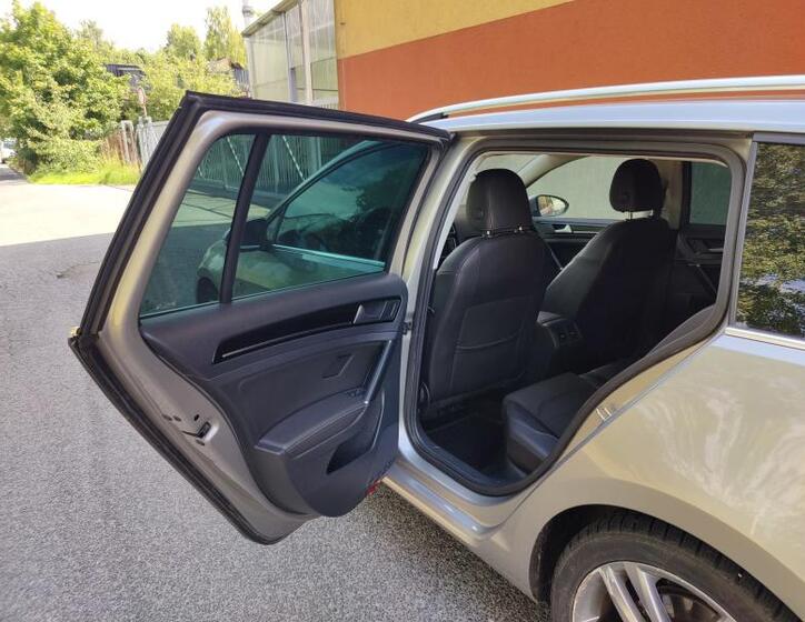 Volkswagen Golf 13