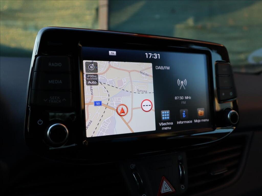 Hyundai i30 19