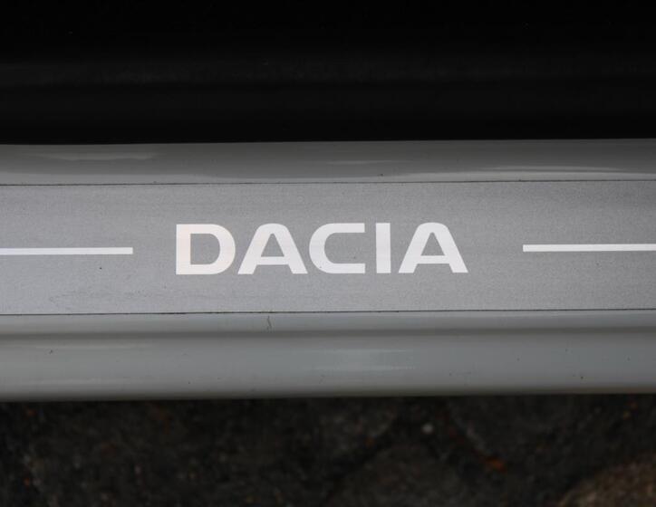 Dacia Sandero 24