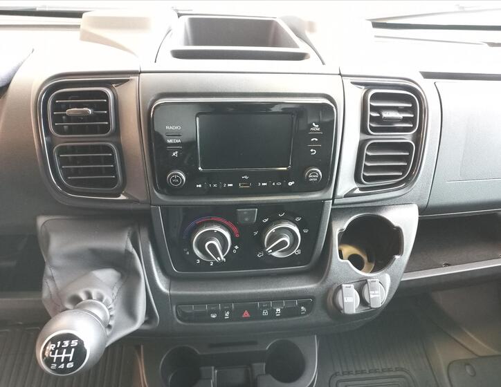 Toyota ProAce 11