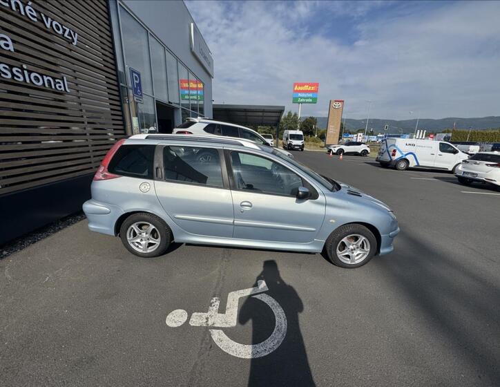 Peugeot 206 14